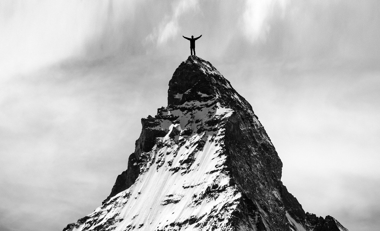 success, man, mountain-5941539.jpg
